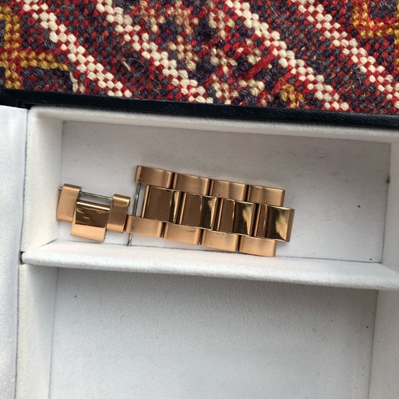 Rose gold chronograph watch - Picture 8 of 8